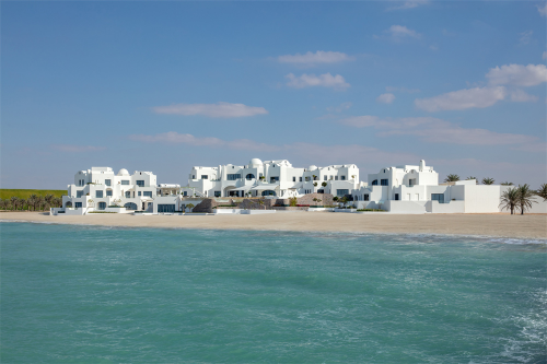 『安纳塔拉』于阿联酋海岸再添度假胜地 『Anantara Santorini Abu Dhabi Retreat』在静谧海岸诠释奢华